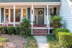 yard of the month Gahagan Plantation